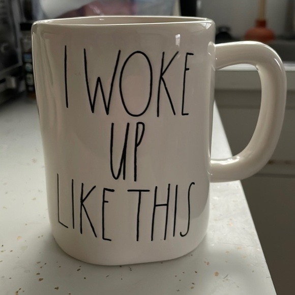 *Rare* Rae Dunn ‘I WOKE UP LIKE THIS’ Collectors Mug - Picture 2 of 4